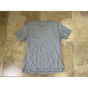 Lululemon Shirt Mens XL Gray Short Sleeve Heather Stretch Logo Athleisure Gym